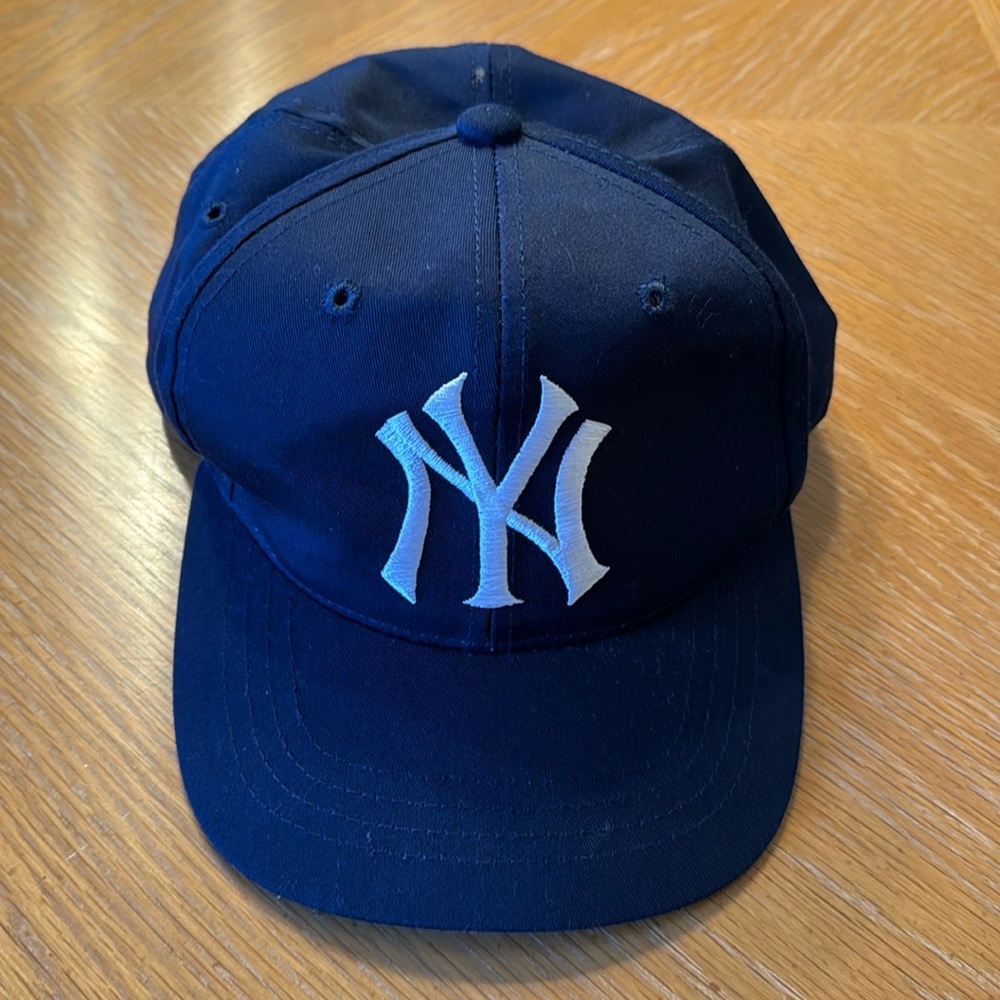NY Yankees baseball cap. Boys.